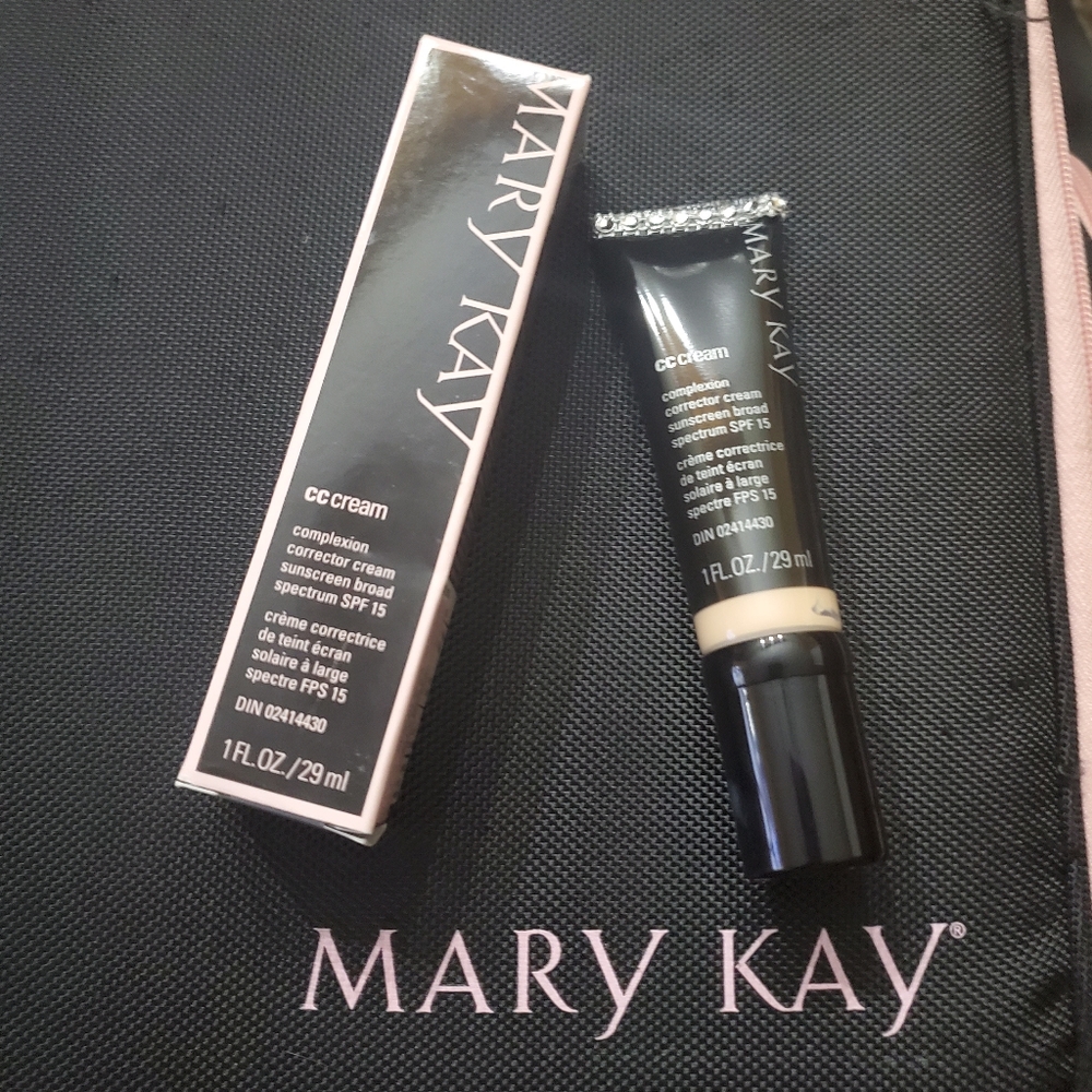 Mary kay cc cream very light